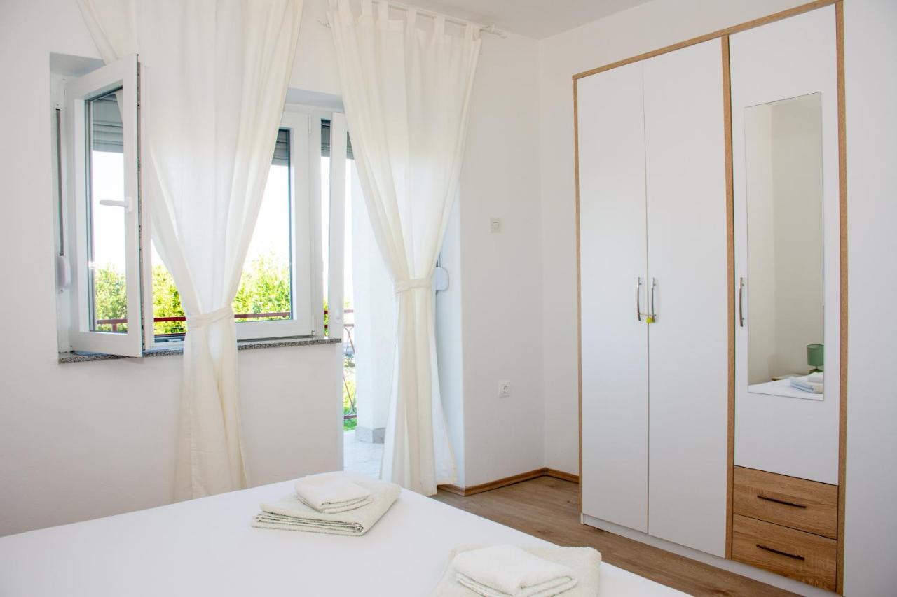 Apartament Tomic Novi Vinodolski Zewnętrze zdjęcie