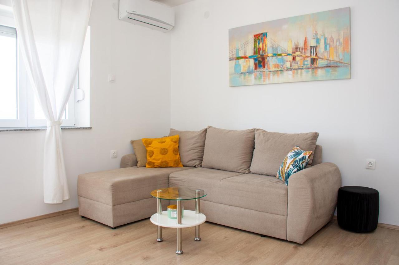Apartament Tomic Novi Vinodolski Zewnętrze zdjęcie