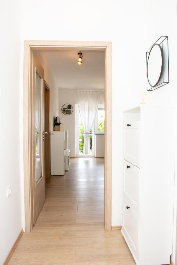 Apartament Tomic Novi Vinodolski Zewnętrze zdjęcie